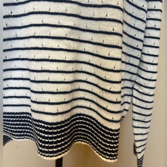NWT J. Crew l/s sweater, XL, Black & white with small “holes” - Picture 3 of 9